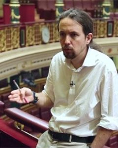 Pablo Iglesias, en otro momento de su entrevista con 'Público' en el Congreso de los Diputados. PÚBLICOTV