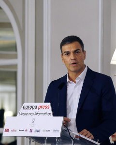 El secretario general del PSOE, Pedro Sánchez, durante su intervención en un desayuno informativo. EFE/J.P. Gandul