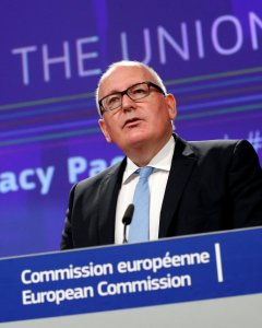 El vicepresidente de la Comisión Europea Frans Timmermans en una rueda de prensa en Bruselas. REUTERS/Francois Lenoir