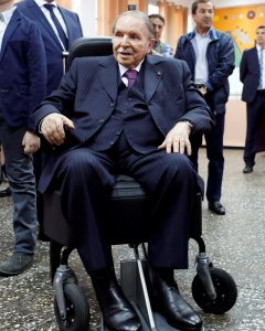 Abdelaziz Bouteflika, en una imagen de archivo de mayo de 2017. - REUTERS
