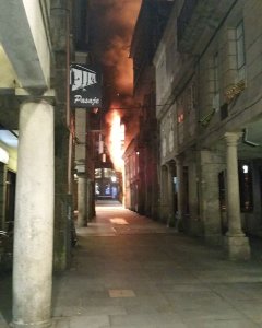 Fuego en Pontevedra. EP