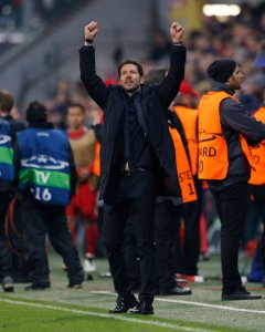 Simeone celebra el pase del Atlético a la final de la Champions. Reuters / Michaela Rehle