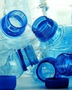 Botellas de agua vacías