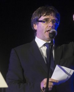 El president Carles Puigdemont al mitin de final de campanya pel referèndum / EFE Quique Garcia