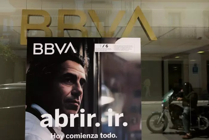 BBVA gana 2.200 millones hasta marzo, un 19% más, impulsado por el negocio en México