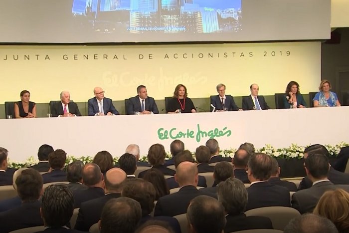 Carlos Martínez Echevarría sale del consejo de administración de El Corte Inglés