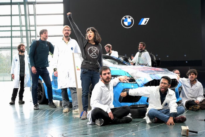 Cinco científicos y activistas españoles, detenidos por una protesta climática en Alemania