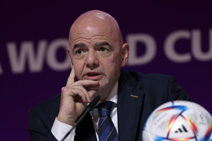 El presidente de la FIFA defiende el Mundial y a Catar y acusa a Occidente de "doble moral" e "hipocresía"
