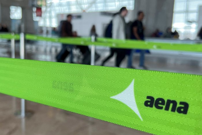 Lucena defiende una subida de tarifas aeroportuarias del 4,09% para que Aena sea sostenible económicamente