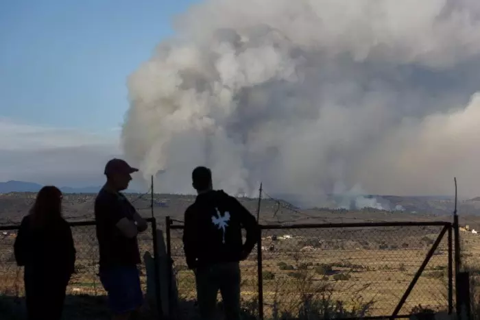 El fuego que arrasa la región de Castelló y Teruel, en imágenes