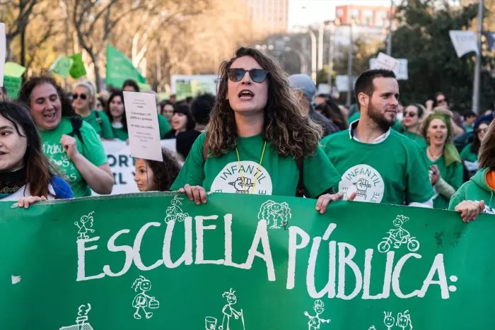 La Marea Verde protesta en Madrid por la escasa financiación de Ayuso a la educación pública