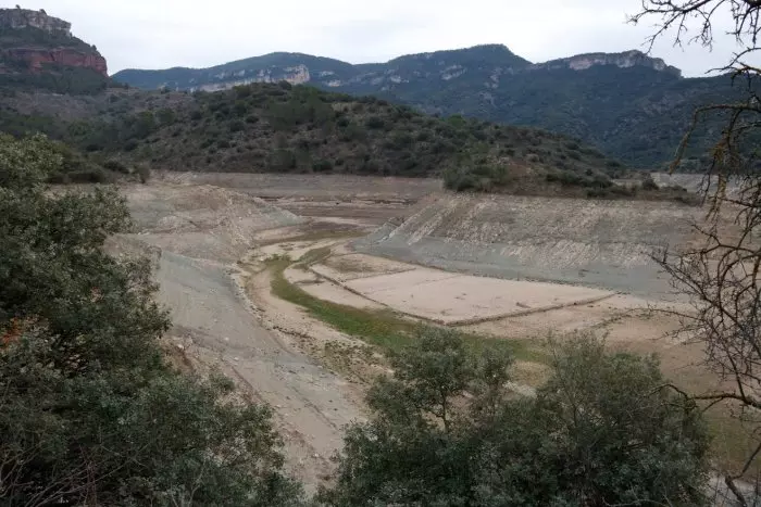 El Govern projecta portar aigua de l'Ebre al Priorat per garantir el reg de la vinya i l'olivera