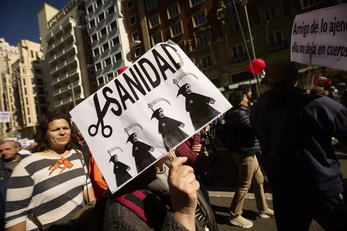 La sanidad pública de Madrid toma el pulso a Ayuso con una huelga general en vísperas del 28M