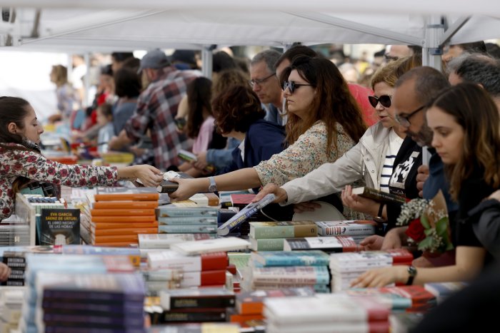 Les parades de llibres a Barcelona pagaran una quota de servei per Sant Jordi