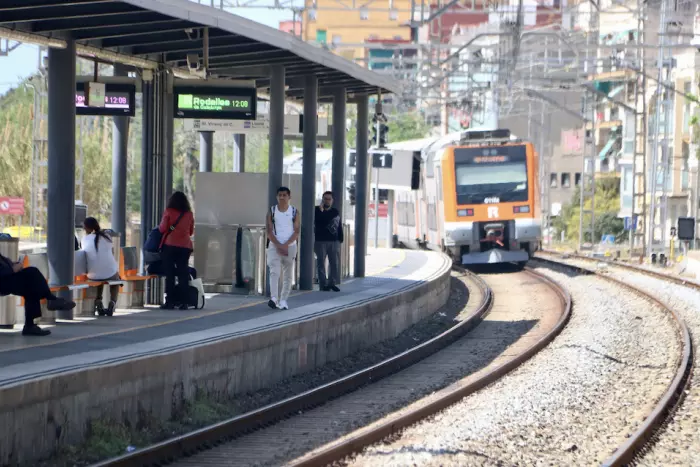 El Govern garanteix les condicions dels treballadors en el traspàs de Rodalies