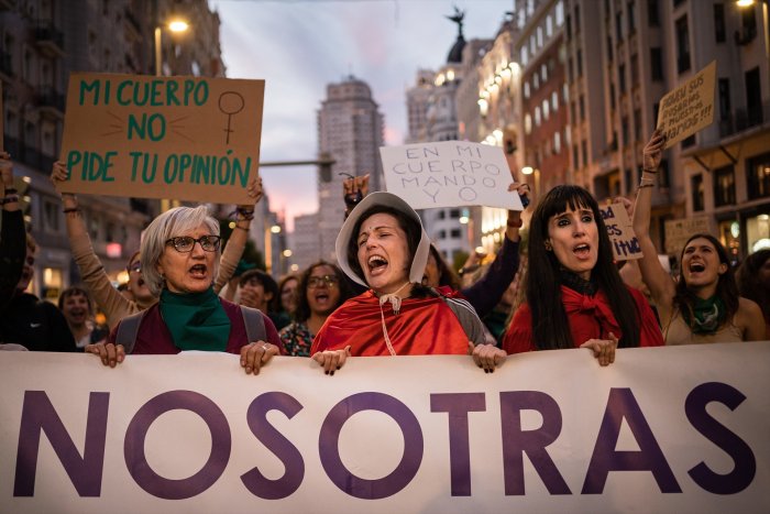 La Eurocámara pide a la UE que reconozca el aborto como derecho fundamental