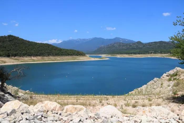 El nivell d'aigua als embassaments de les conques internes torna a recular