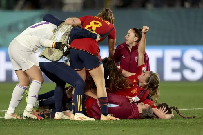 La selección femenina de fútbol hace historia y llega a la final del Mundial