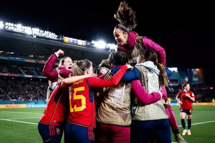 Las campeonas reclaman la reestructuración del organigrama del fútbol femenino para volver a la selección