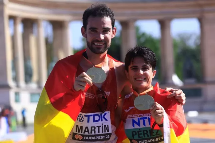 Álvaro Martín y María Pérez, campeones de marcha en el Mundial de atletismo
