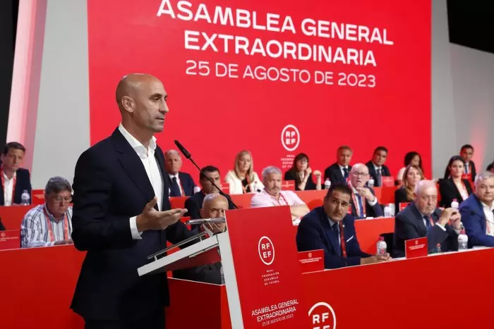 El discurso de Rubiales termina de romper la unidad en la RFEF