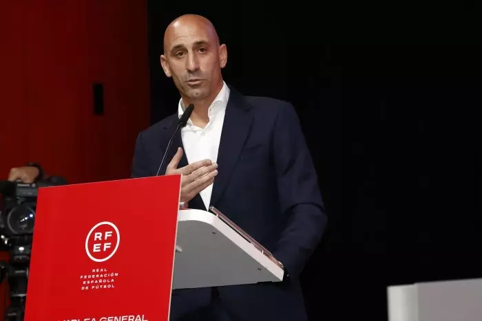 La FIFA suspende de manera provisional a Luis Rubiales