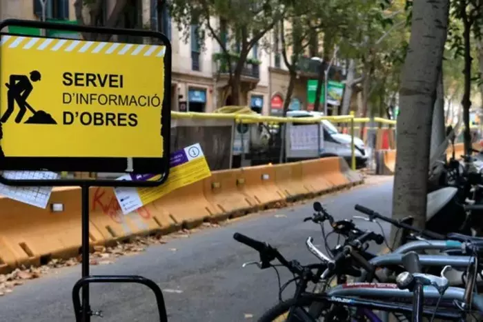 Un jutjat de Barcelona ordena desmantellar l'eix verd de Consell de Cent
