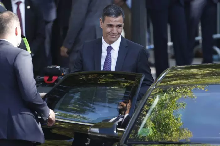 Sánchez ni descarta ni confirma si trucarà a Puigdemont: "Jo em reuneixo amb els grups"