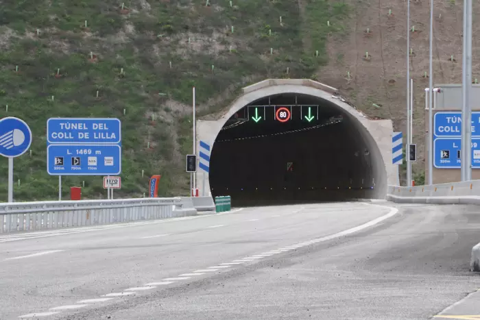 Obre el túnel del coll de Lilla entre Valls i Montblanc després de 15 anys d'obres