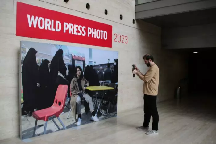 De la guerra a Ucraïna a les protestes de les dones a l'Iran: el World Press Photo aterra a Barcelona