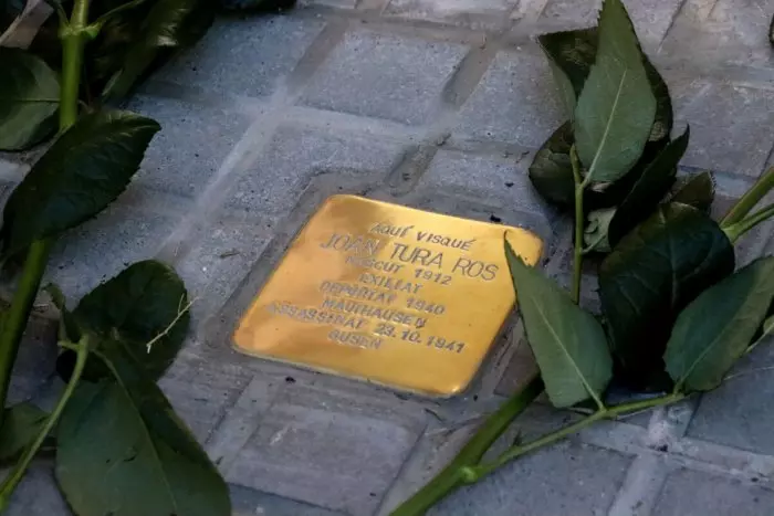 Catalunya ja té més de 500 llambordes Stolpersteine que homenatgen les víctimes del nazisme