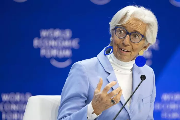 Lagarde adelanta que es probable que el BCE baje los tipos de interés en verano