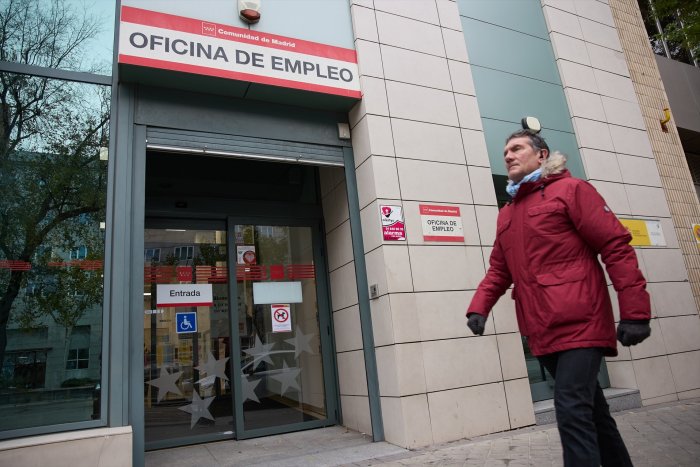 España cierra 2023 con 783.000 empleados más y roza los 21,25 millones de ocupados