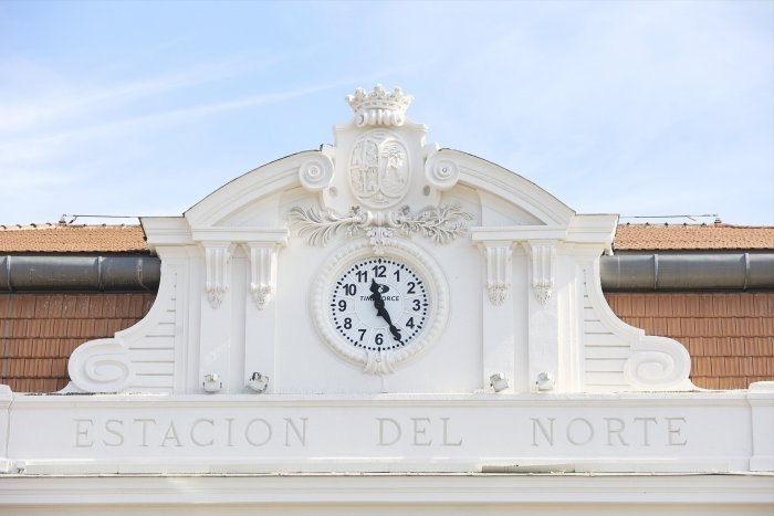 El cambio de hora en verano: ¿Una práctica en peligro de extinción?