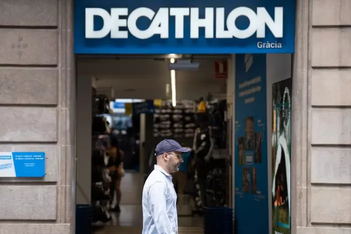 CCOO presenta una demanda contra Decathlon por vulnerar la libertad sindical