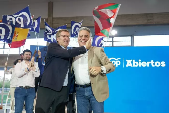 El PP sube un solo escaño en Euskadi y no consigue barrer a Vox
