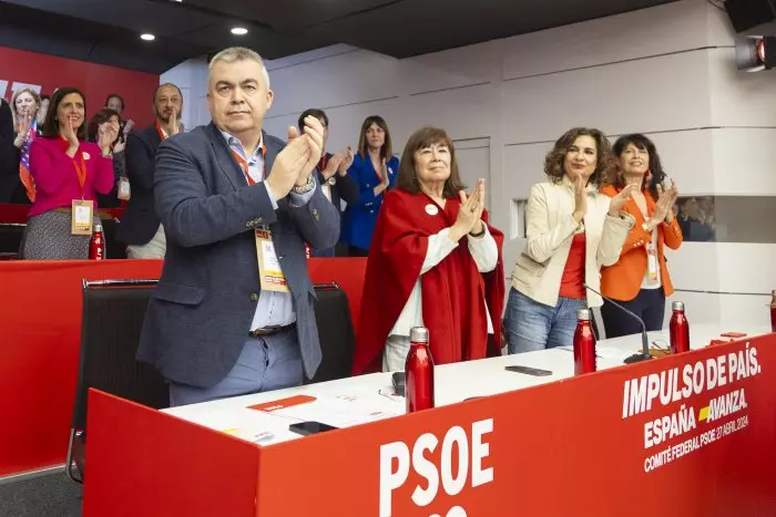 El PSOE reacciona a la continuidad de Sánchez: "Gracias por tu valentía y tu determinación"