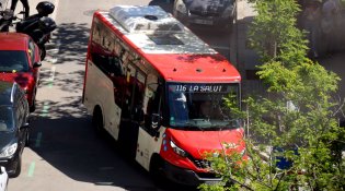 Més línies de bus i més restriccions de trànsit al voltant del Park Güell per descongestionar-lo de turistes