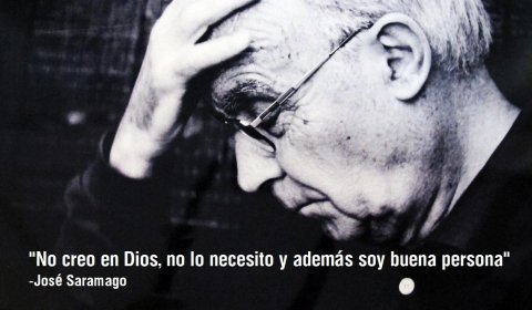 El escritor portugués José Saramago ganó el Premio Nobel de Literatura en 1998
