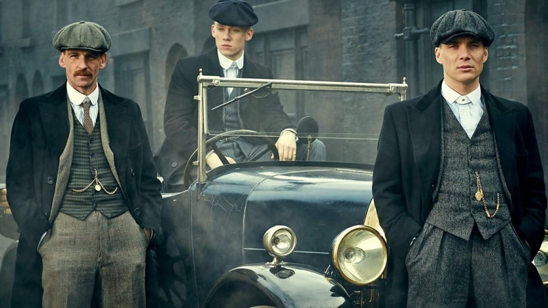 Cillian Murphy encarna al gánster Tommy Shelby en la serie 'Peaky Blinders'.