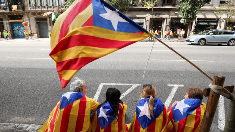 El Día Nacional ha estado llena de actos, pero el más destacable ha sido la manifestación en favor del ejercicio del derecho de autodeterminación en Catalunya, en el centro de Barcelona, convocada por entidades de la sociedad civil / REUTERS