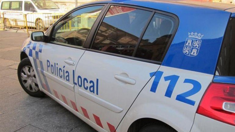 Un coche de la Policía Local.  Radio Palencia
