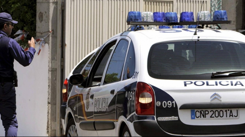 Imagen de archivo de un coche de la Policía Nacional./ EFE