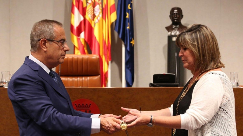 Núria Marín en el moment de ser investida presidenta de la Diputació de Barcelona. DIPUTACIÓ DE BARCELONA