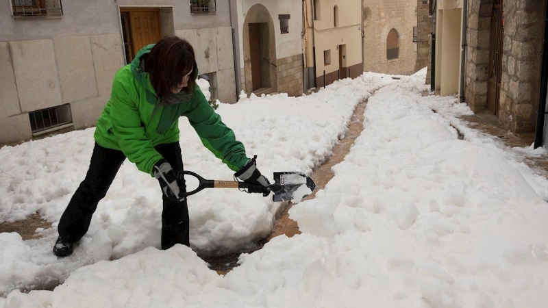 Una gran nevada, producida por la borrasca 'Gloria' ha cubierto las comarcas de Els Ports y El Maestrat, en el norte de la provincia de Castelló | EFE