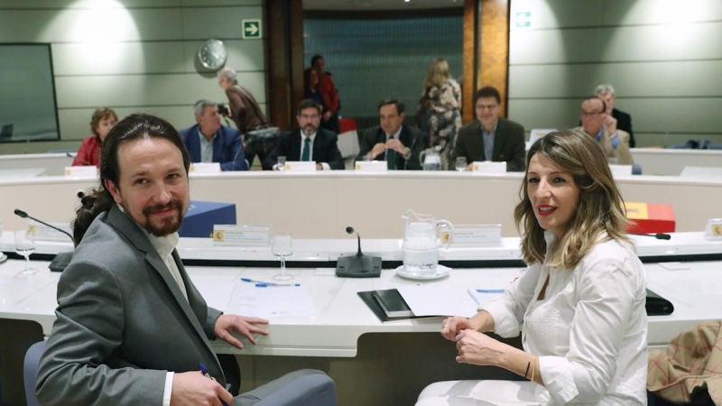 Pablo Iglesias y Yolanda Díaz durante la reunión de hoy con las organizaciones agrícolas. / EFE