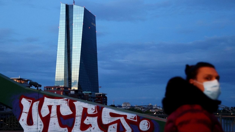 Vista del rascacielos donde tiene su sede el Banco Central Europeo (BCE) en Fráncfort. REUTERS/Kai Pfaffenbach