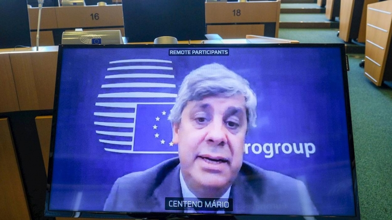 El presidente del Eurogrupo, el portugués Mário Centeno. en una rueda de prensa telemática. EFE/EPA/OLIVIER HOSLET