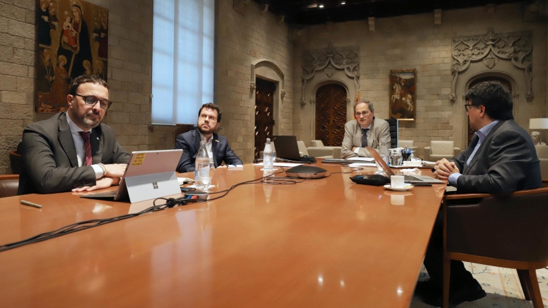 El president del Govern, Quim Torra, i el vicepresident, Pere Aragonès, reunits amb membres del grup de treball de l'estratègia Catalunya 2022. Govern - Rubén Moreno