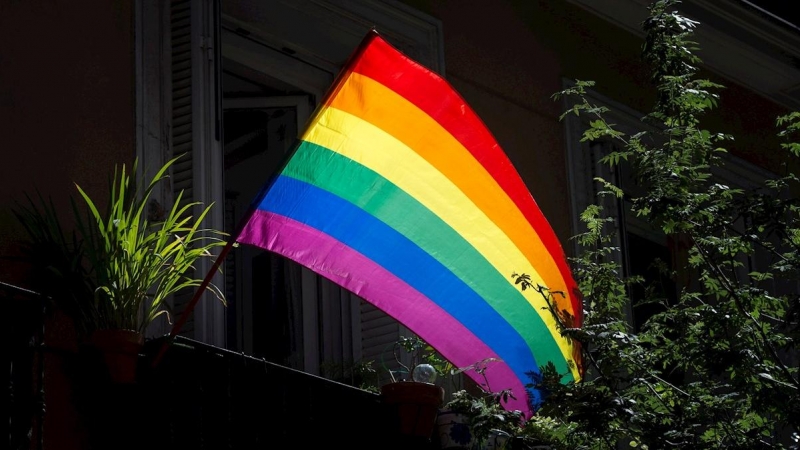 Ambiente en el barrio de Chueca, en Madrid, a una semana del Día del Orgullo LGTB. / EFE/Luca Piergiovanni/ Archivo